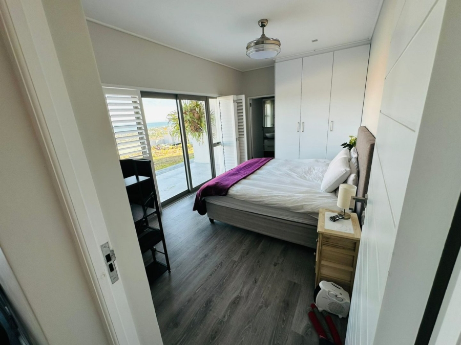 4 Bedroom Property for Sale in Onrus Western Cape